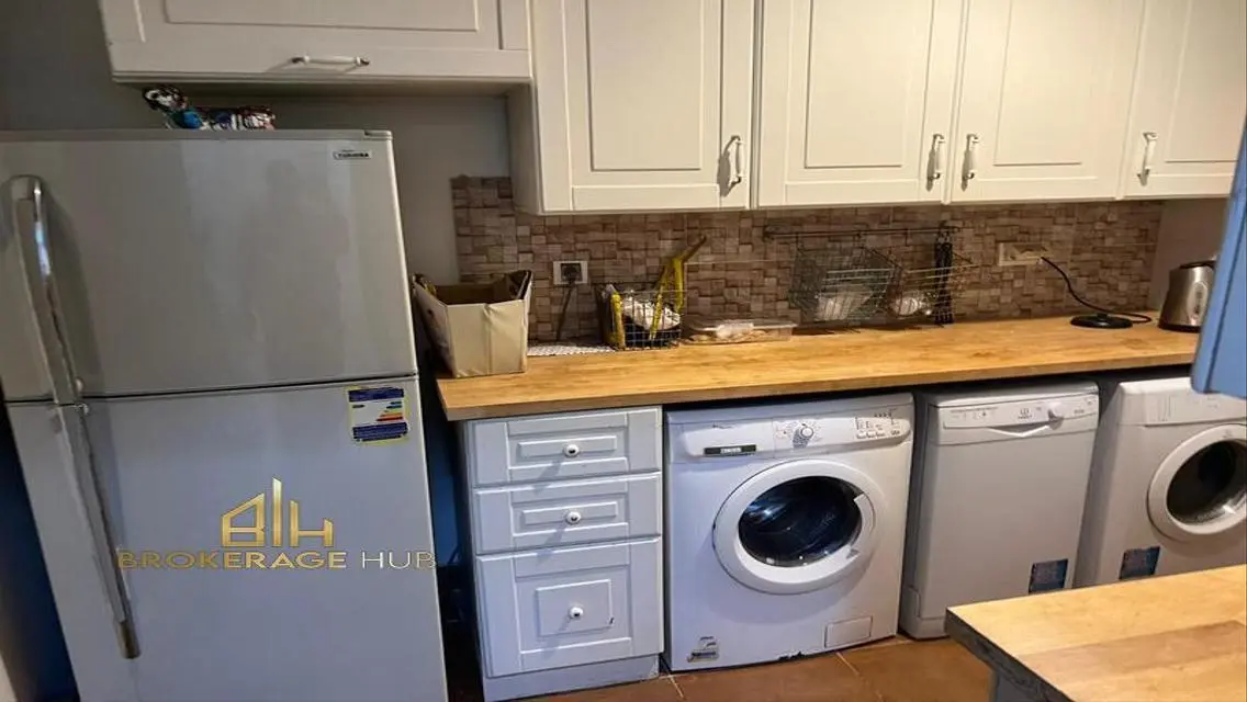 Luxury 3-Bedroom Apartment with Stunning View