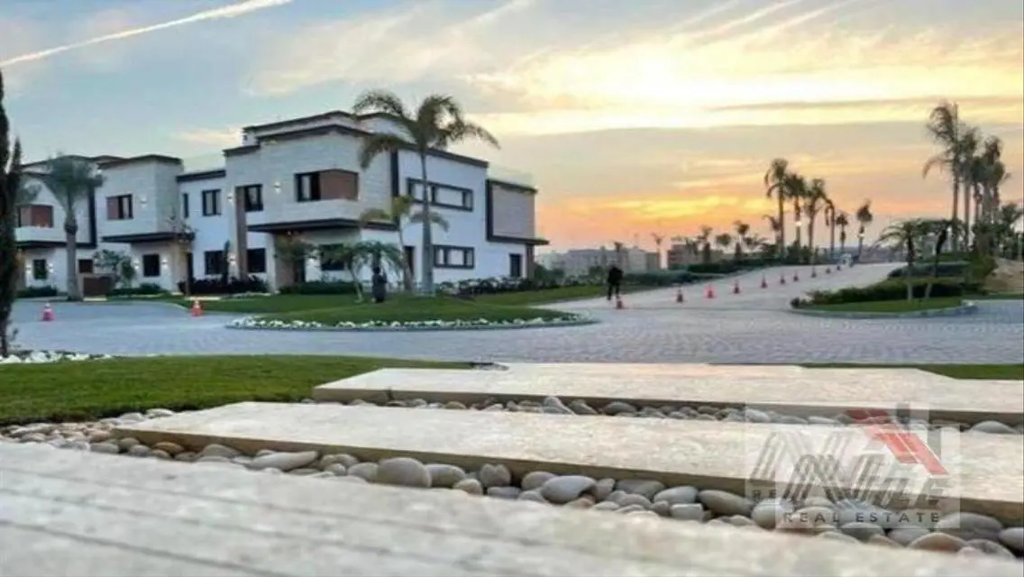 Luxury Villa with Private Pool and Garden