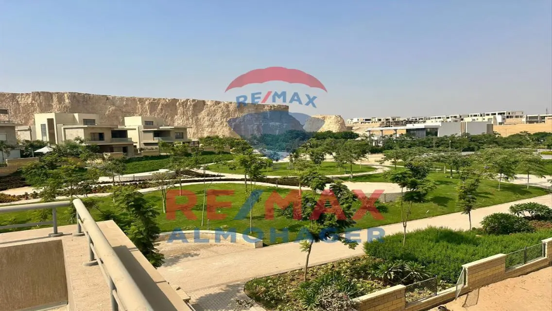 Luxury Villa with Private Pool and Garden in Prime Location