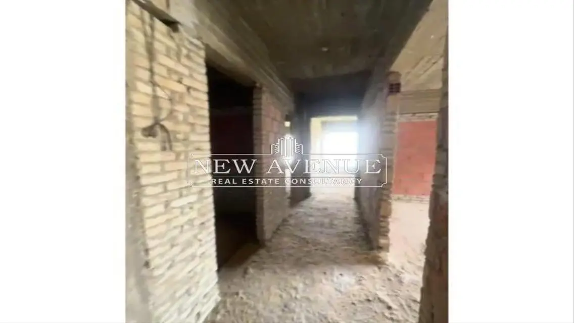 شقة فاخرة بإطلالة رائعة بسعر مغري