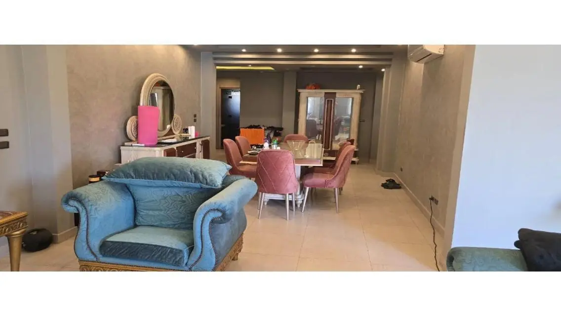 Apartment for Sale: 205 Square Meters at a Great Price