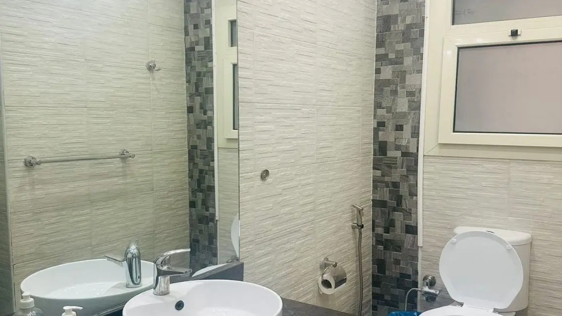 Luxury Apartment with Maid's Room and Private Garden