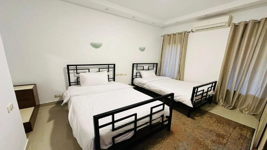 Luxury Apartment with Maid's Room and Private Garden