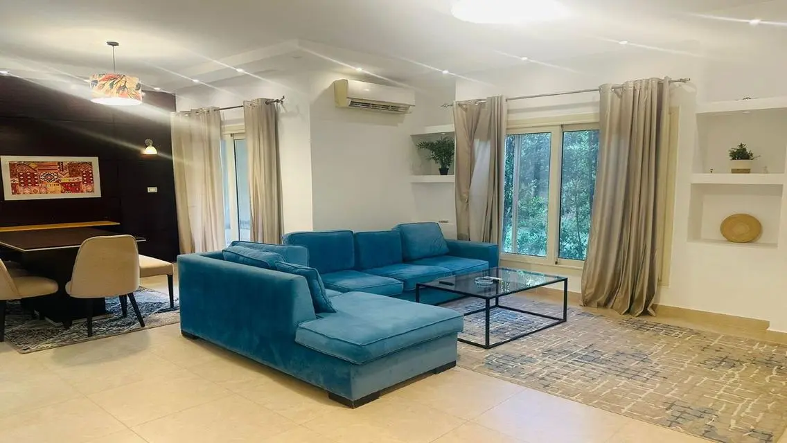 Luxury Apartment with Maid's Room and Private Garden