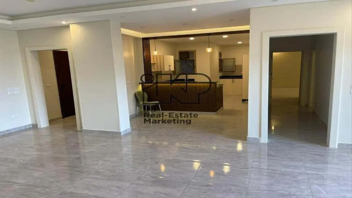 Luxury Apartment with Balcony and Security Guard in City Center