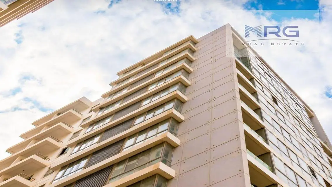 Luxurious Apartment for Sale in a Prime Location - 800 sqm