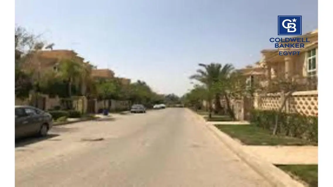 فيلا فاخرة للبيع في منطقة مميزة