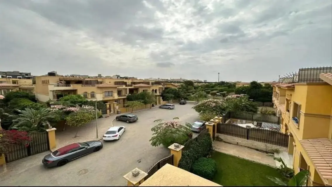 فيلا فاخرة بخدمات متميزة للبيع