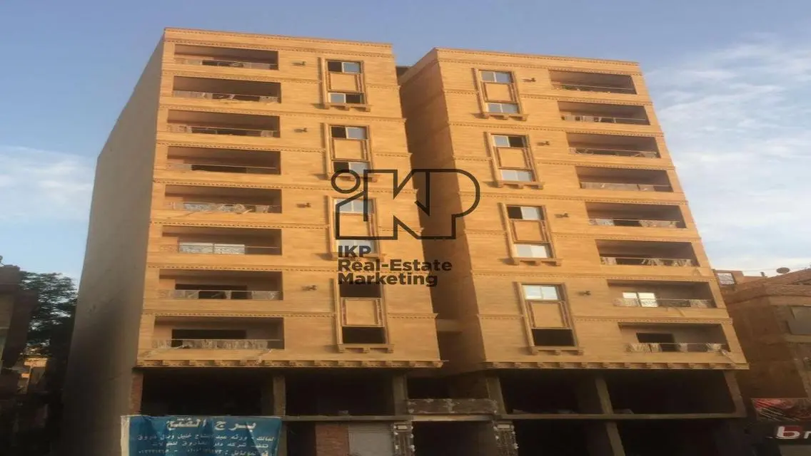 عقار فاخر بمساحة 800 متر بسعر مغري