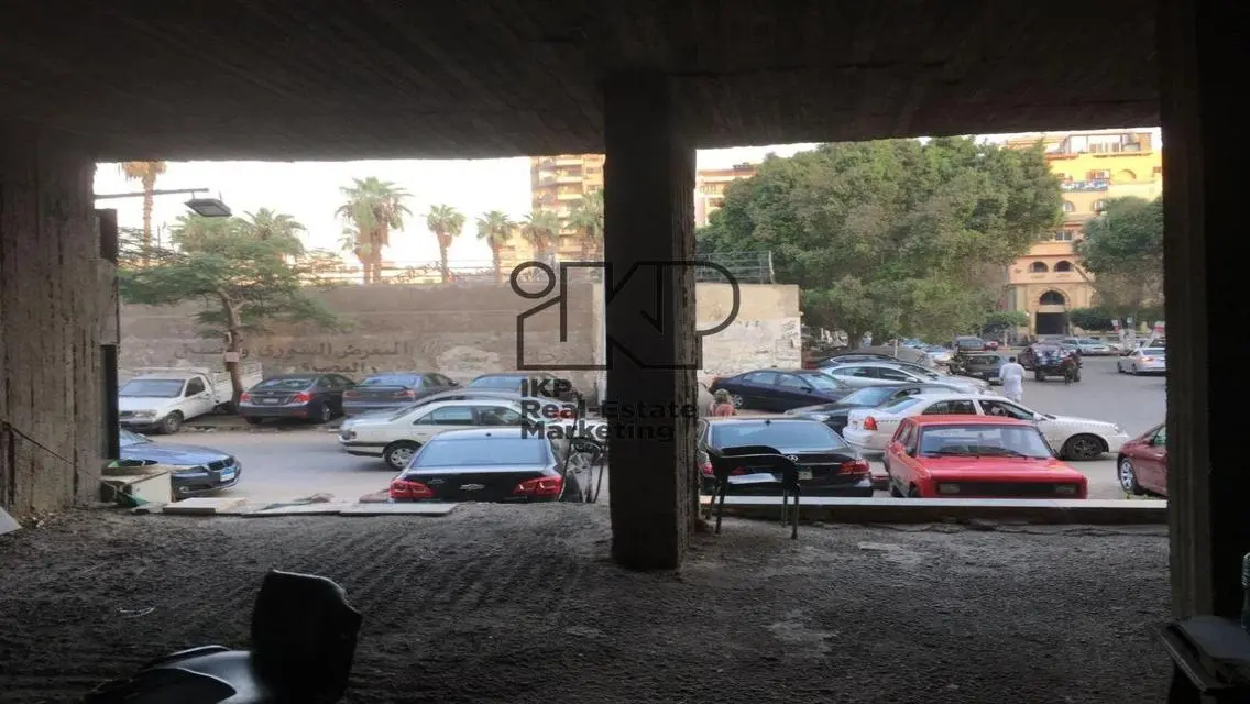عقار فاخر بمساحة 800 متر بسعر مغري