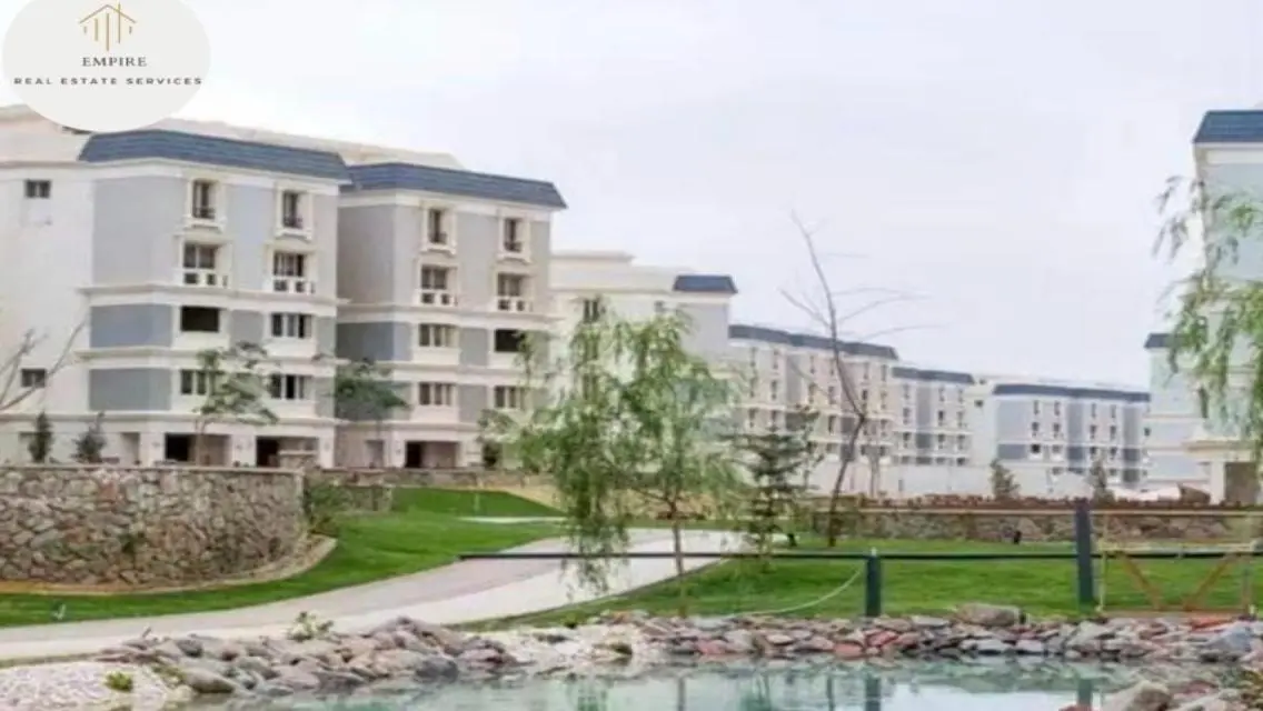 Luxurious Villa Overlooking Lakes - 278 sqm