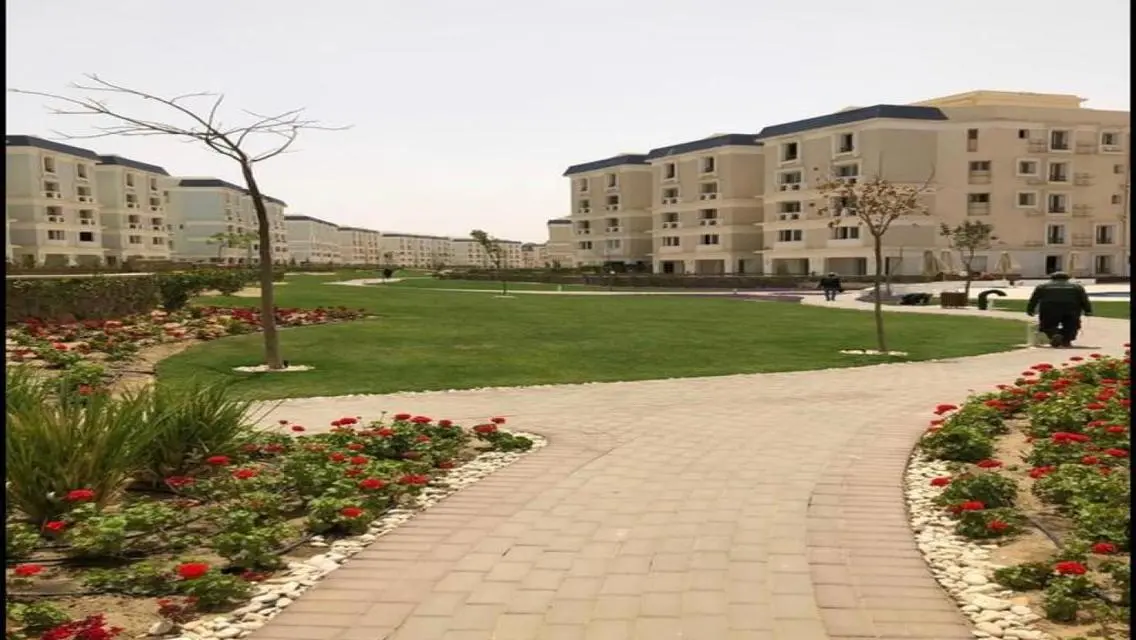 Luxurious Villa Overlooking Lakes - 278 sqm