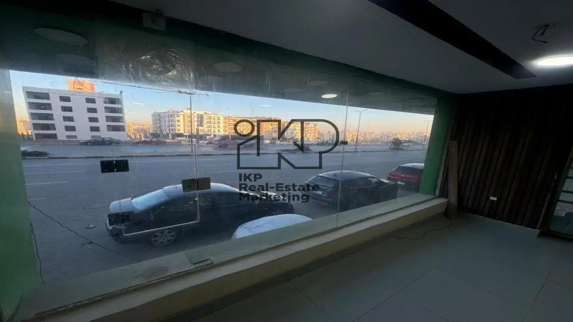 شقة فاخرة للإيجار ب60000