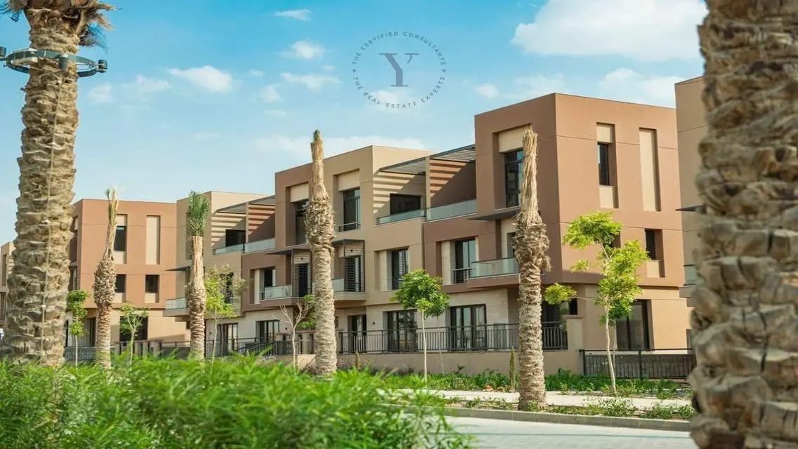 Luxury Apartment with Private Garden and Shared Pool