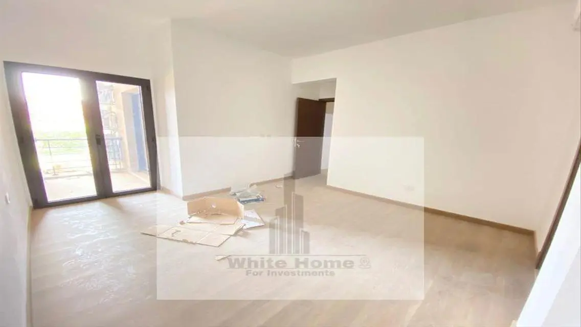 Luxury Apartment with Garden and Shared Pool