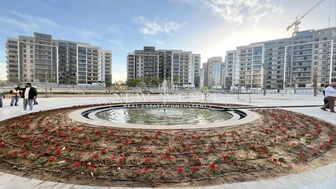 Luxurious Villa for Sale with Expansive Space
