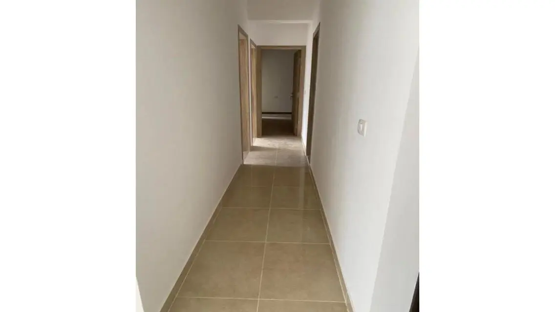 Stunning Apartment with Shared Gym and Security Guard