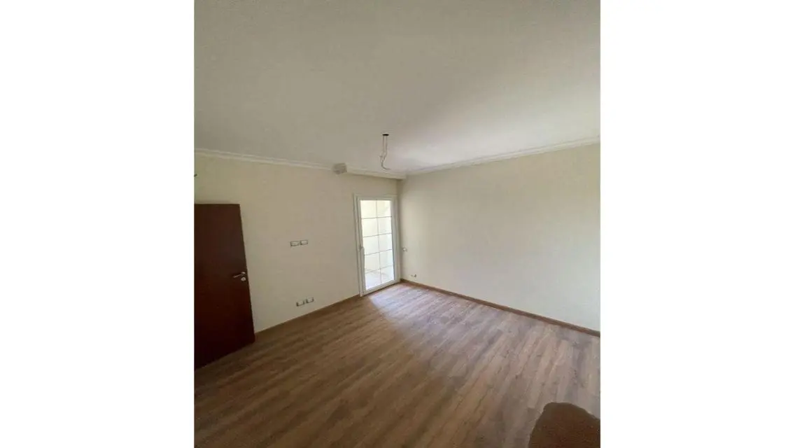 Stunning Apartment with Shared Gym and Security Guard