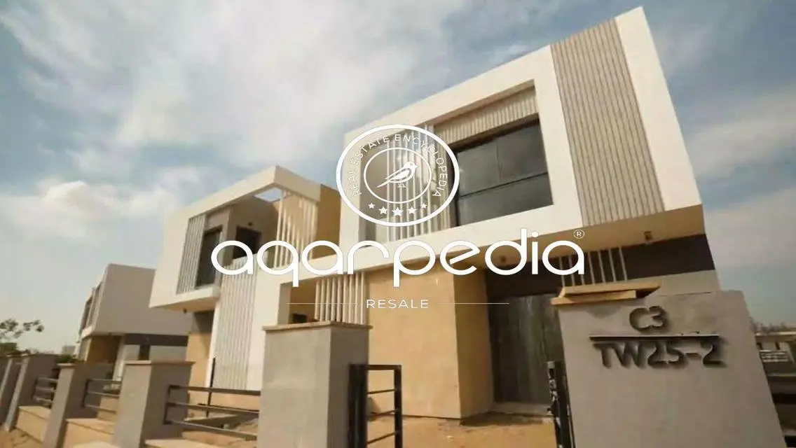 Luxurious Property in an Ideal Location with Private Garden and Balcony