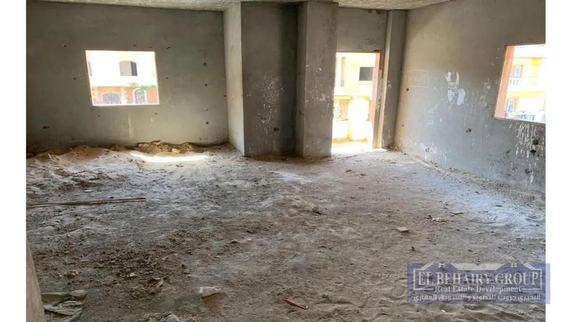 Luxurious Apartment for Sale with Spacious Layout