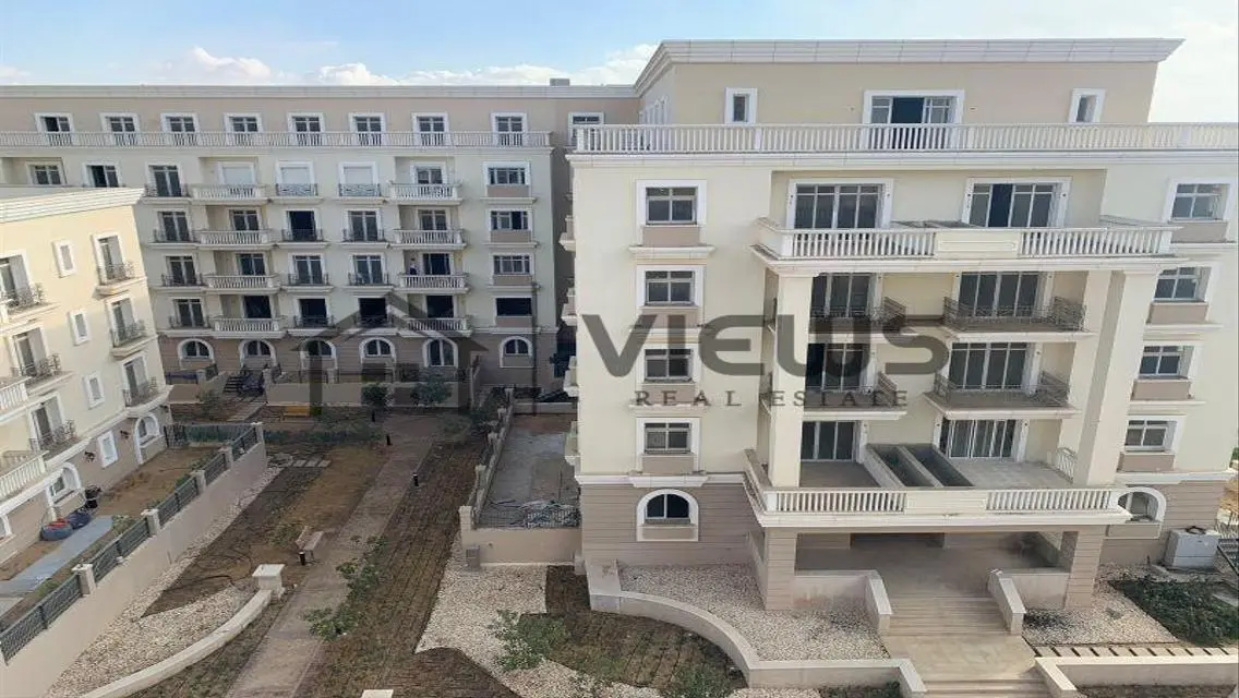 Luxury Apartment for Sale with Stunning Lake View