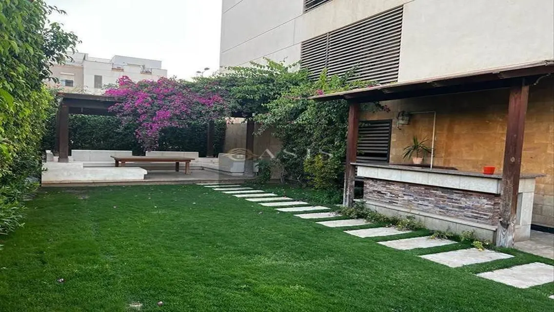 شقة فاخرة بمساحة 205 متر في واحة