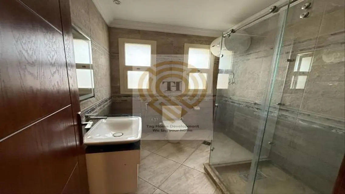 Luxury Villa for Sale at 120,000 EGP - 375 sqm with 4 Bedrooms and 3 Bathrooms
