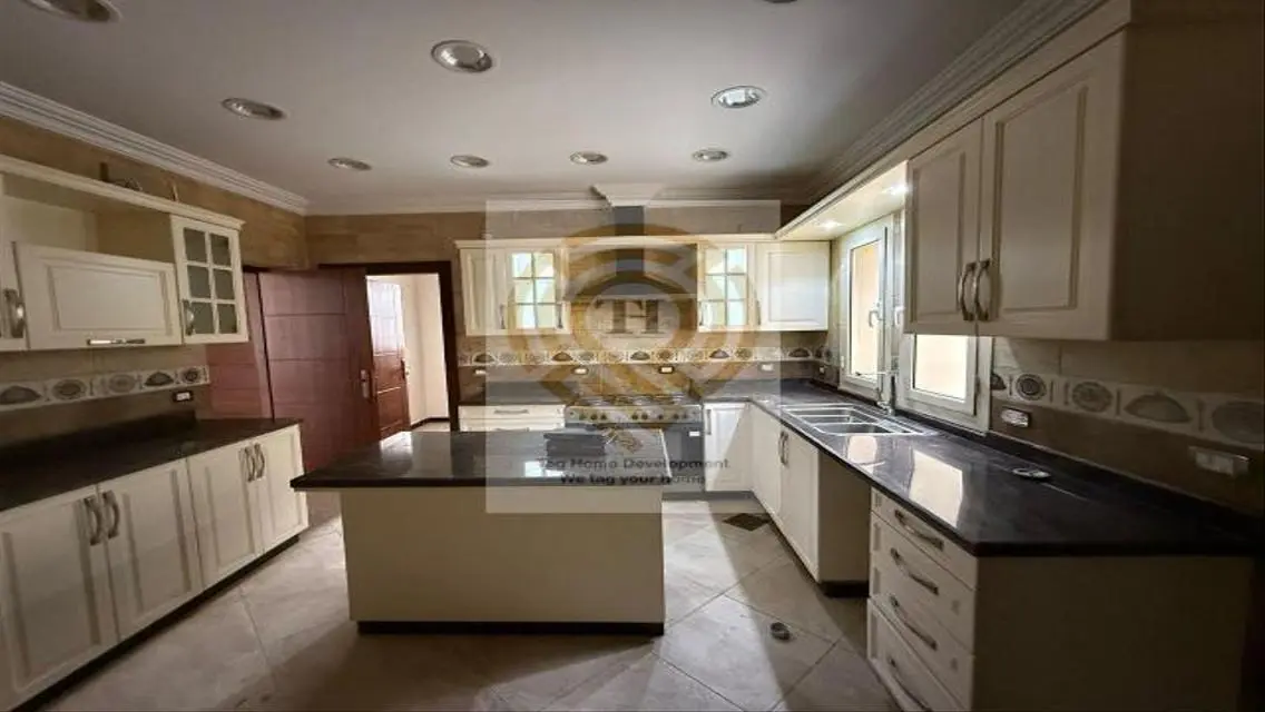 Luxury Villa for Sale at 120,000 EGP - 375 sqm with 4 Bedrooms and 3 Bathrooms