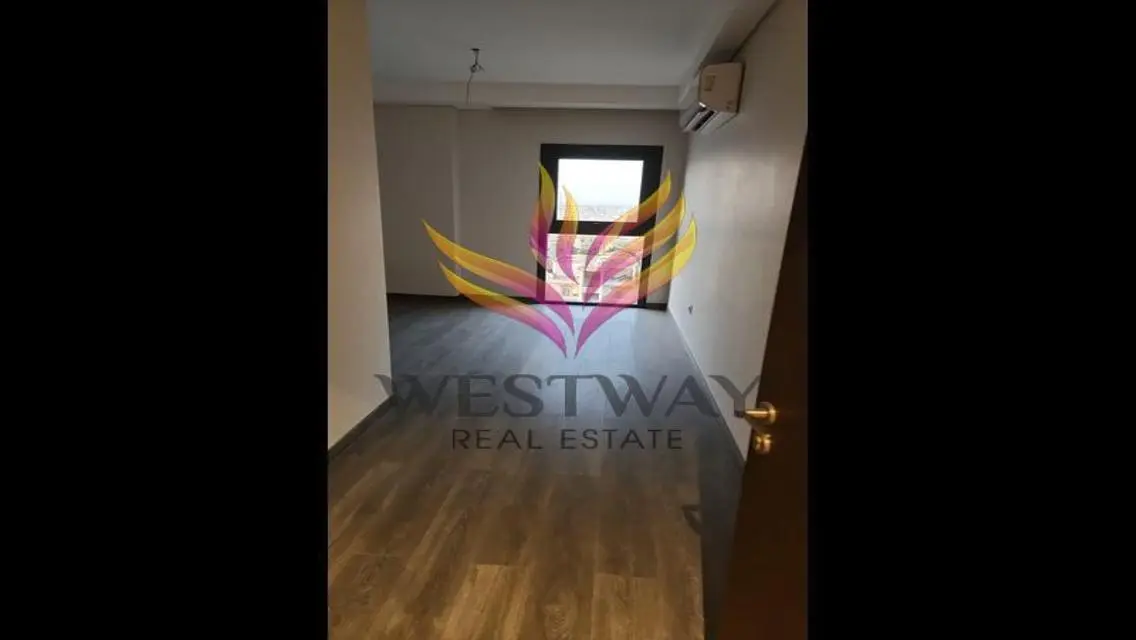 عقار مميز للبيع بحراسات أمنية