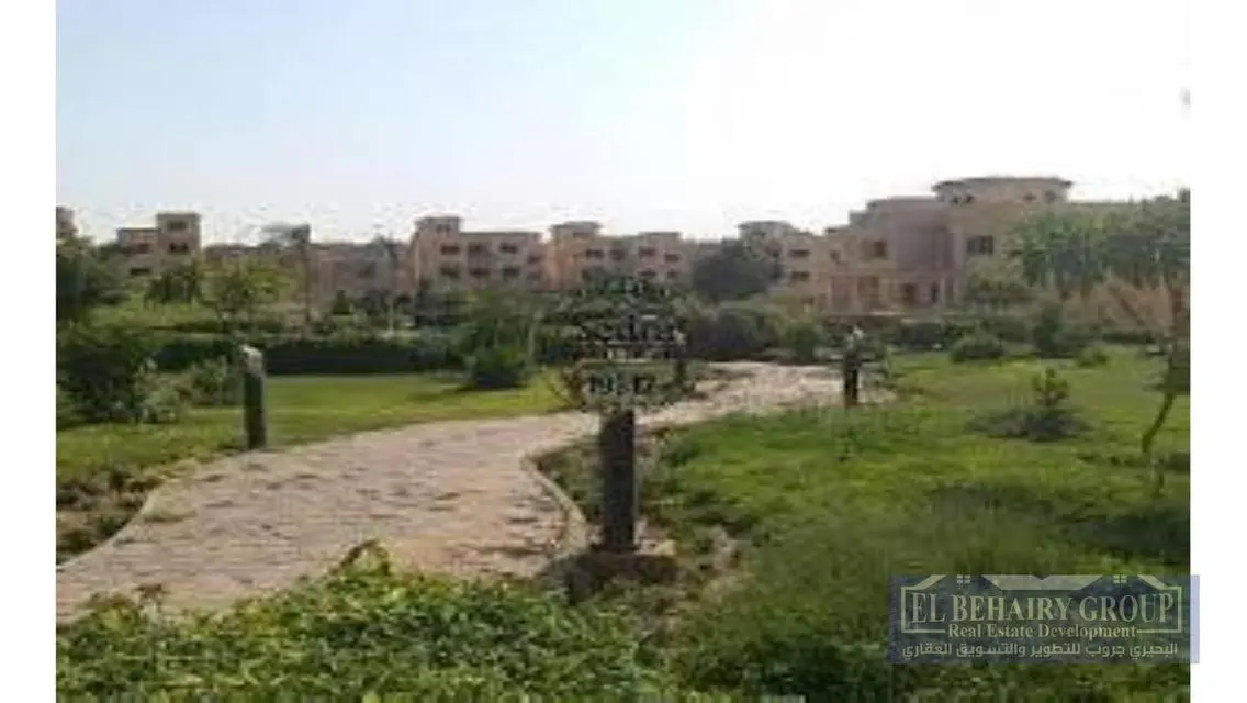 شقة فاخرة للبيع بمساحة كبيرة
