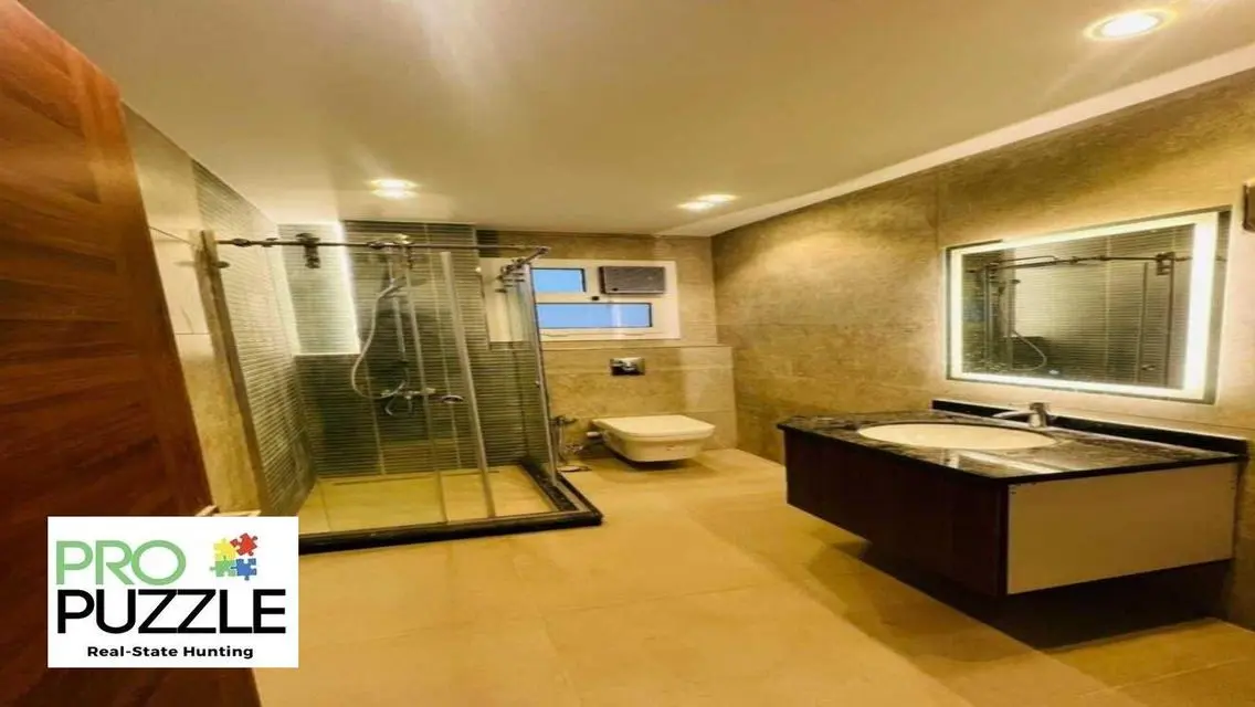 Apartment for Rent in Hyde Park
