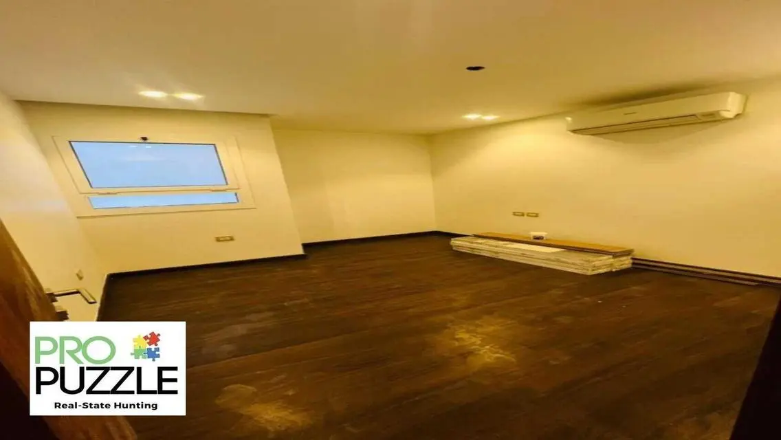 Apartment for Rent in Hyde Park