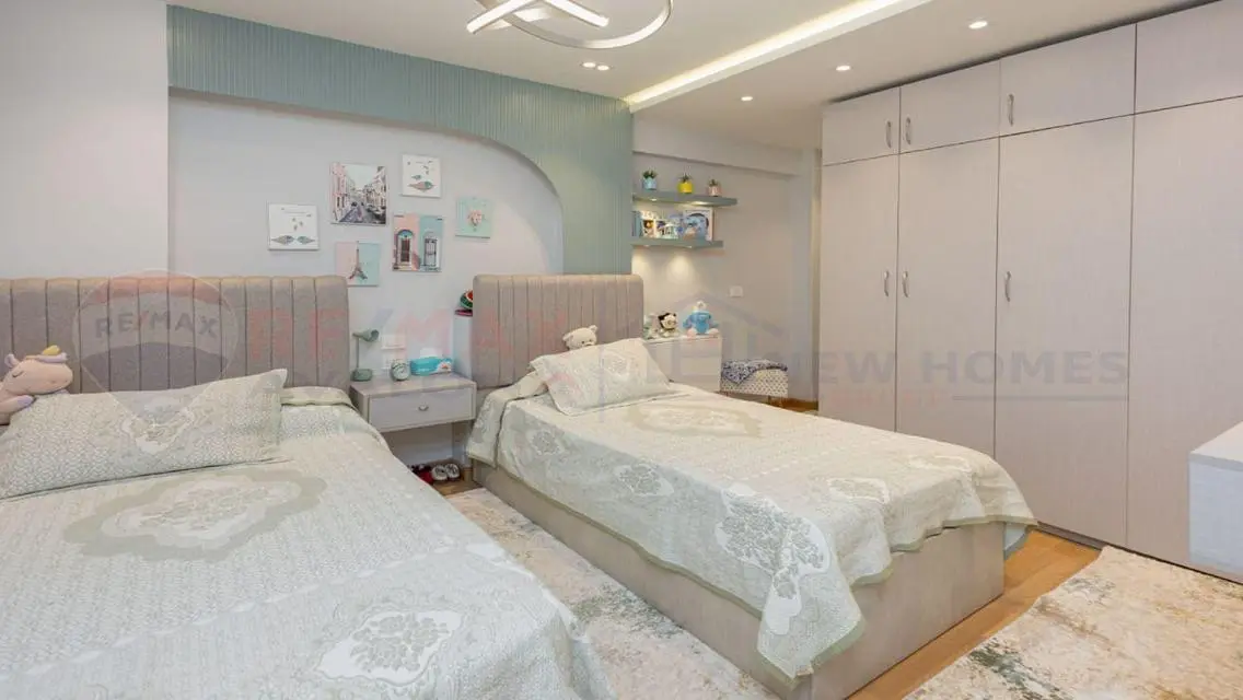 Luxury Apartment for Sale -220-