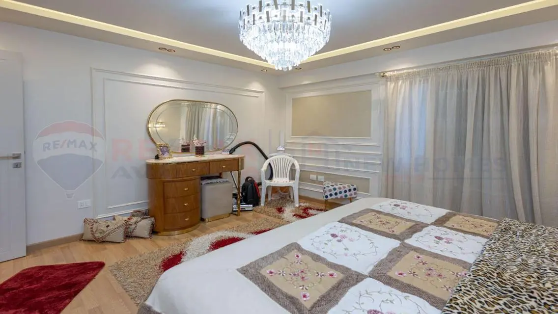 Luxury Apartment for Sale -220-