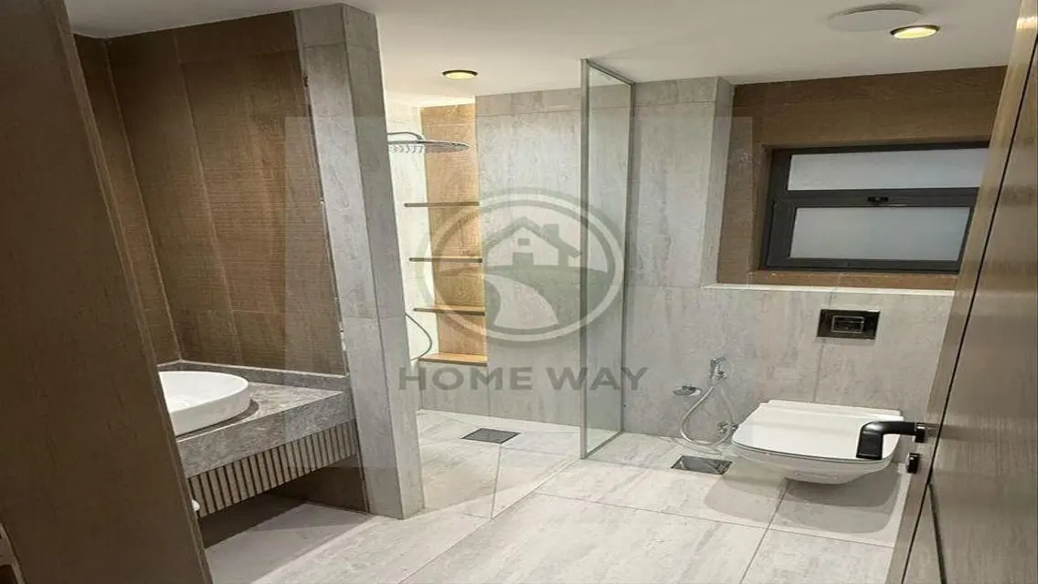 Luxury Apartment for Sale in a Modern City