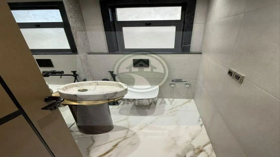 Luxury Apartment for Sale in a Modern City