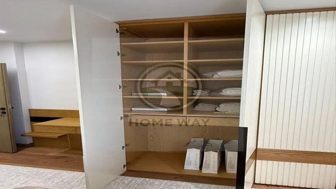 Luxury Apartment for Sale in a Modern City