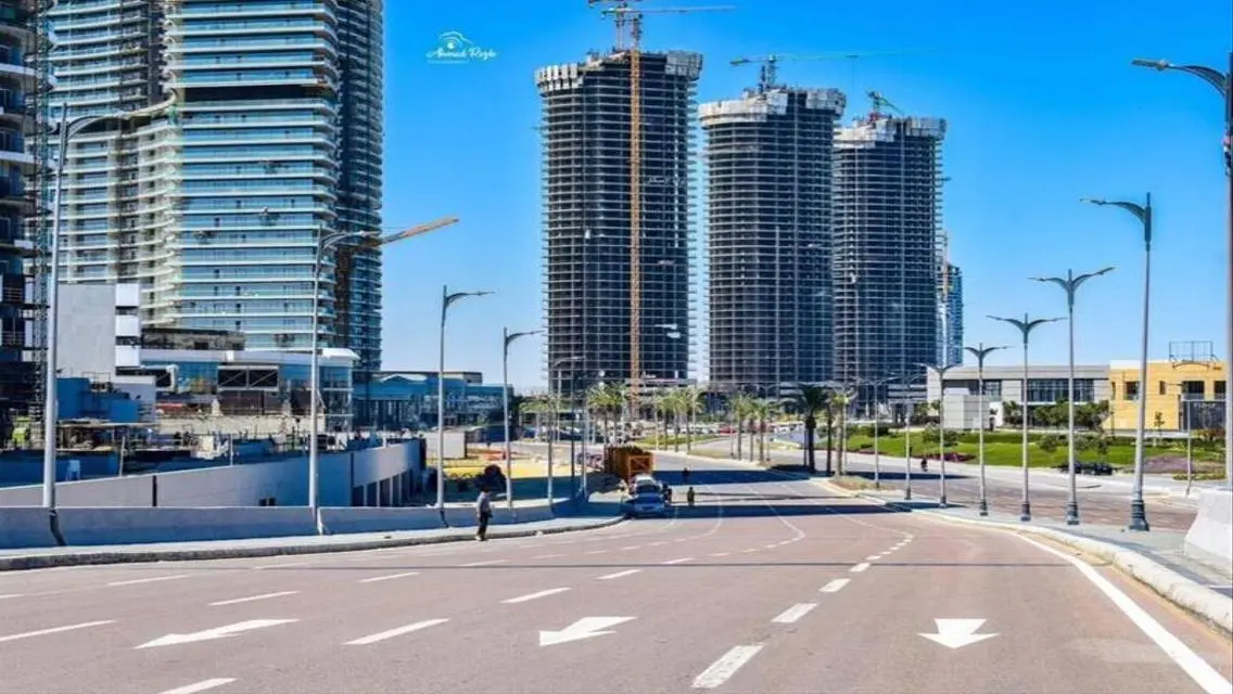 شقة فاخرة للبيع بإطلالة خلابة على البحيرات