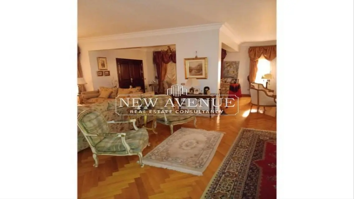 Luxury Villa with Private Garden and Amazing Amenities