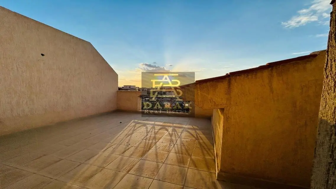 Luxury Apartment for Sale in E3 with Balcony