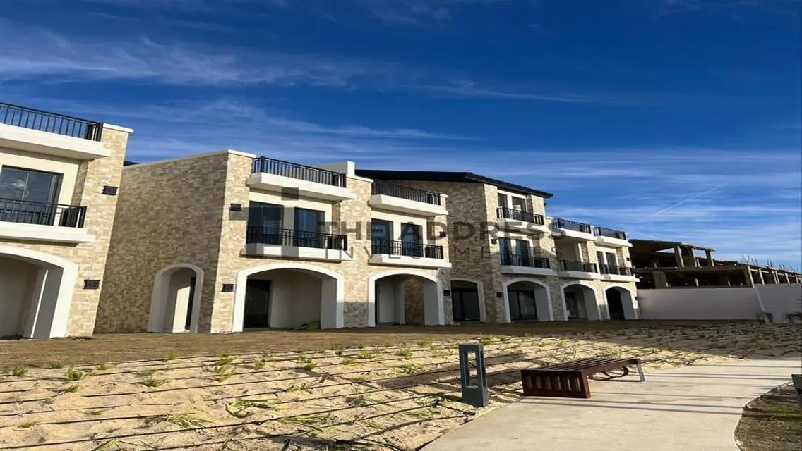 Luxury Villa for Sale in New Cairo with Private Pool and Garden