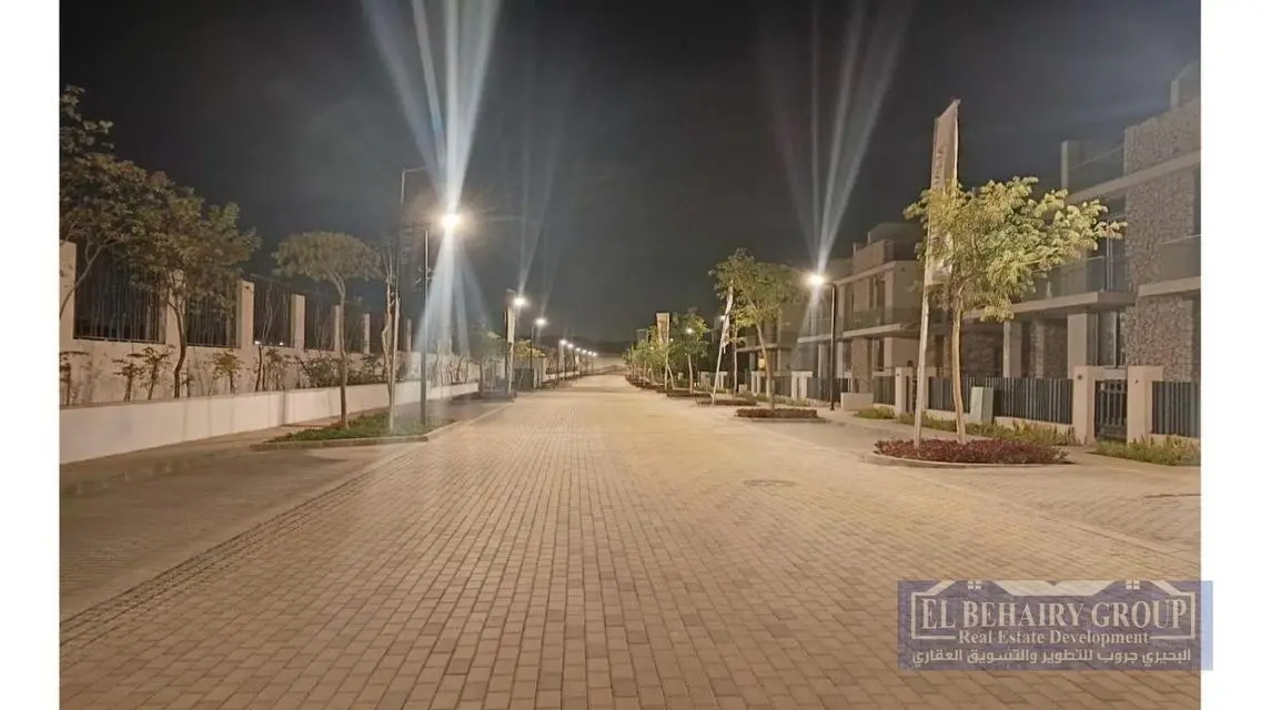 Luxurious Apartment of 192 m² with Balcony and Security Guard