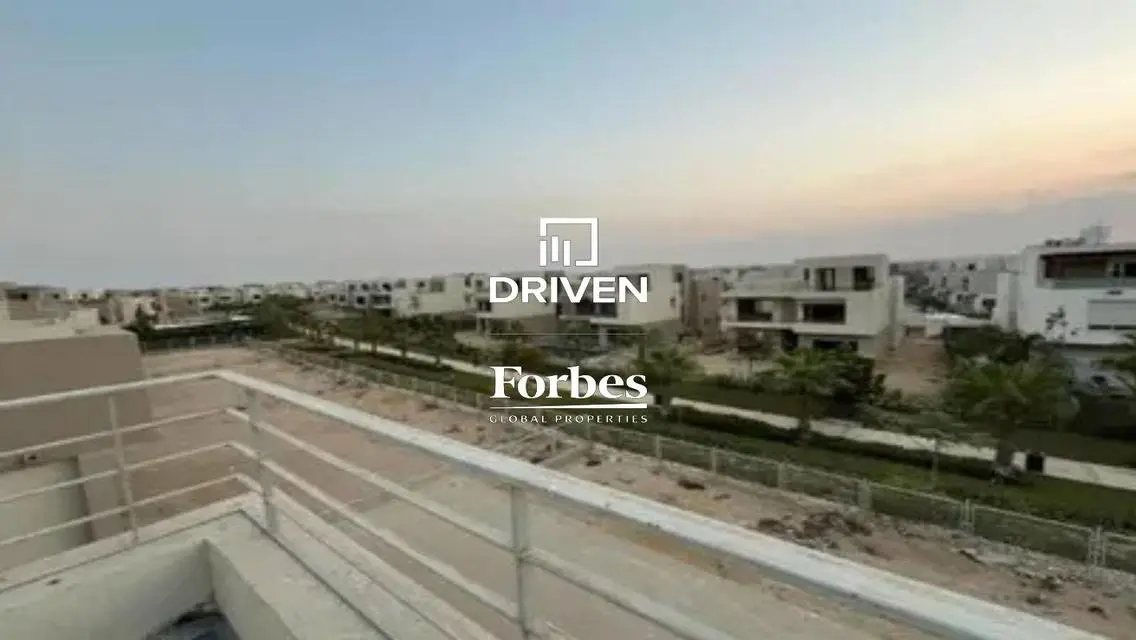 Luxury Apartment for Sale with Spacious Design and Private Pool