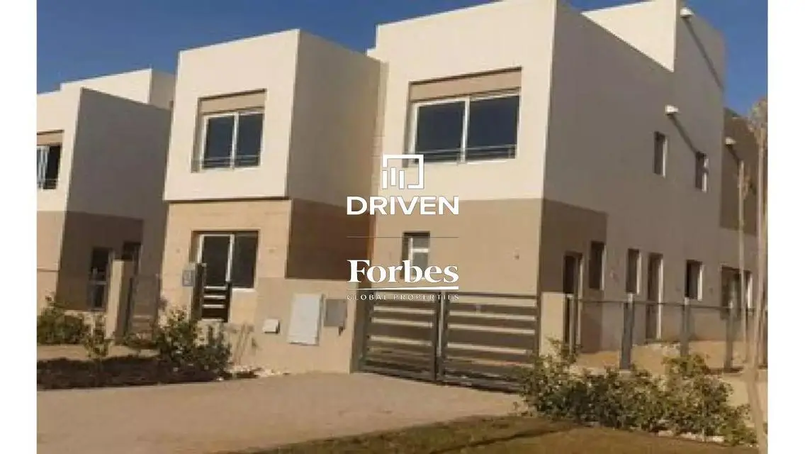 Luxury Apartment for Sale with Spacious Design and Private Pool
