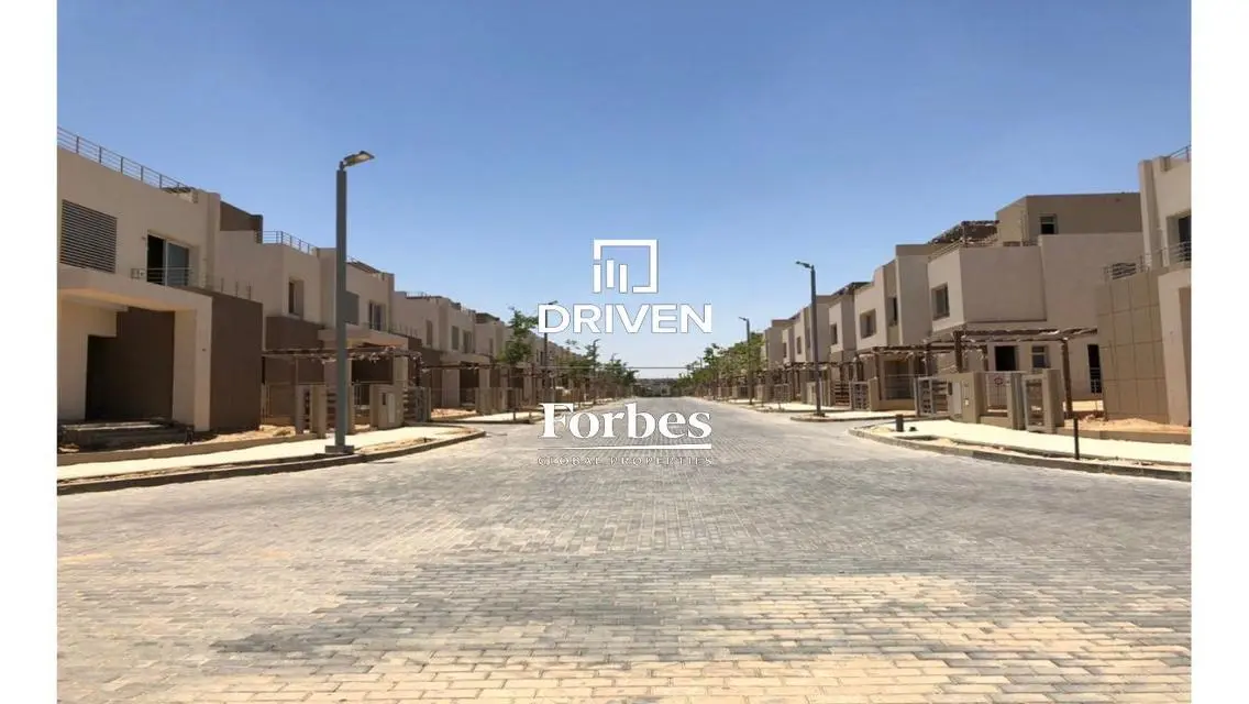 Luxury Apartment for Sale with Spacious Design and Private Pool