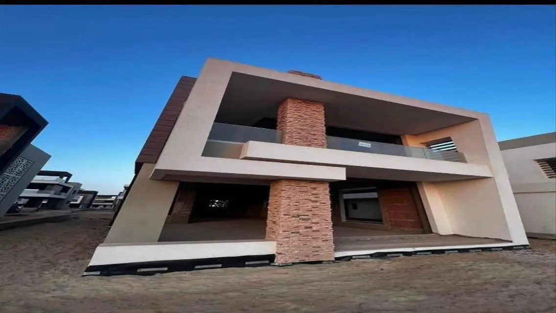 Luxury Villa for Sale with Private Pool and Garden in a Prime Location