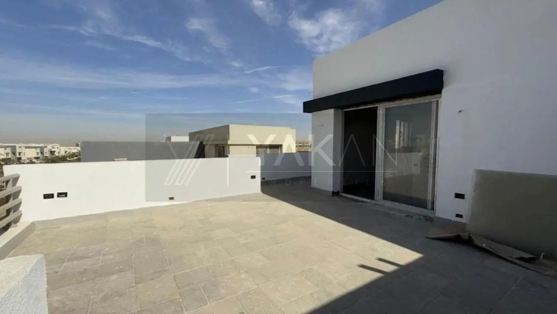 Stunning 300 sqm Apartment for Sale with Beautiful Views