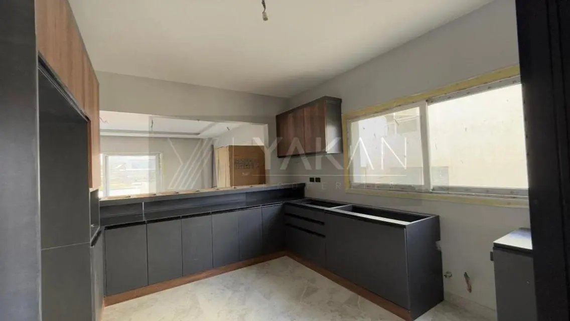 Stunning 300 sqm Apartment for Sale with Beautiful Views