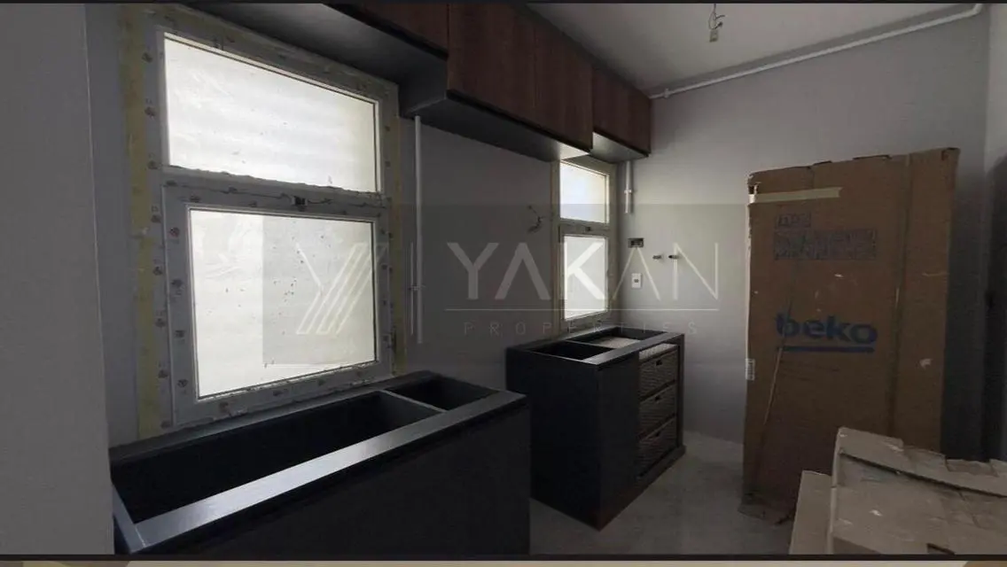 Stunning 300 sqm Apartment for Sale with Beautiful Views