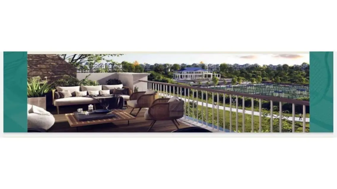 Luxury Apartment Overlooking Lakes